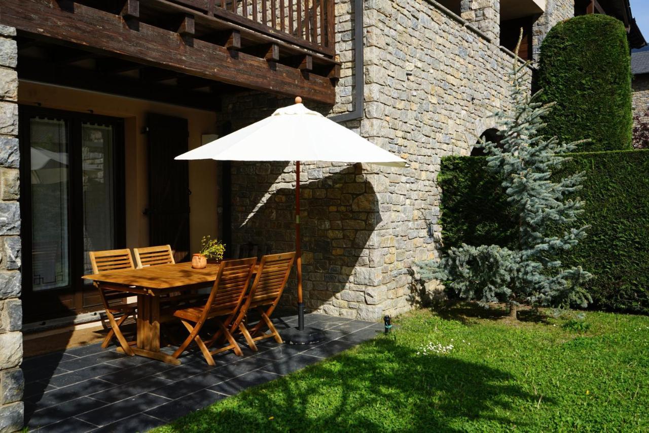 Apartamento Con Jardin En La Cerdanya Err Exterior photo